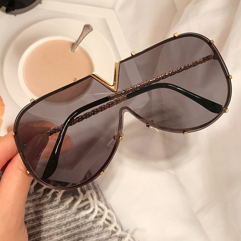 LV' Oversized sunglasses – Bouxxboutique